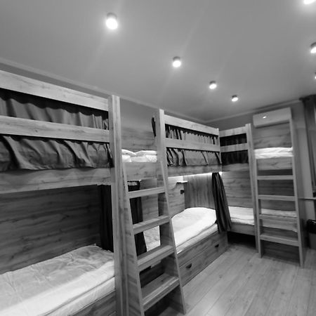 Cozy Hostel Bishkek Bagian luar foto