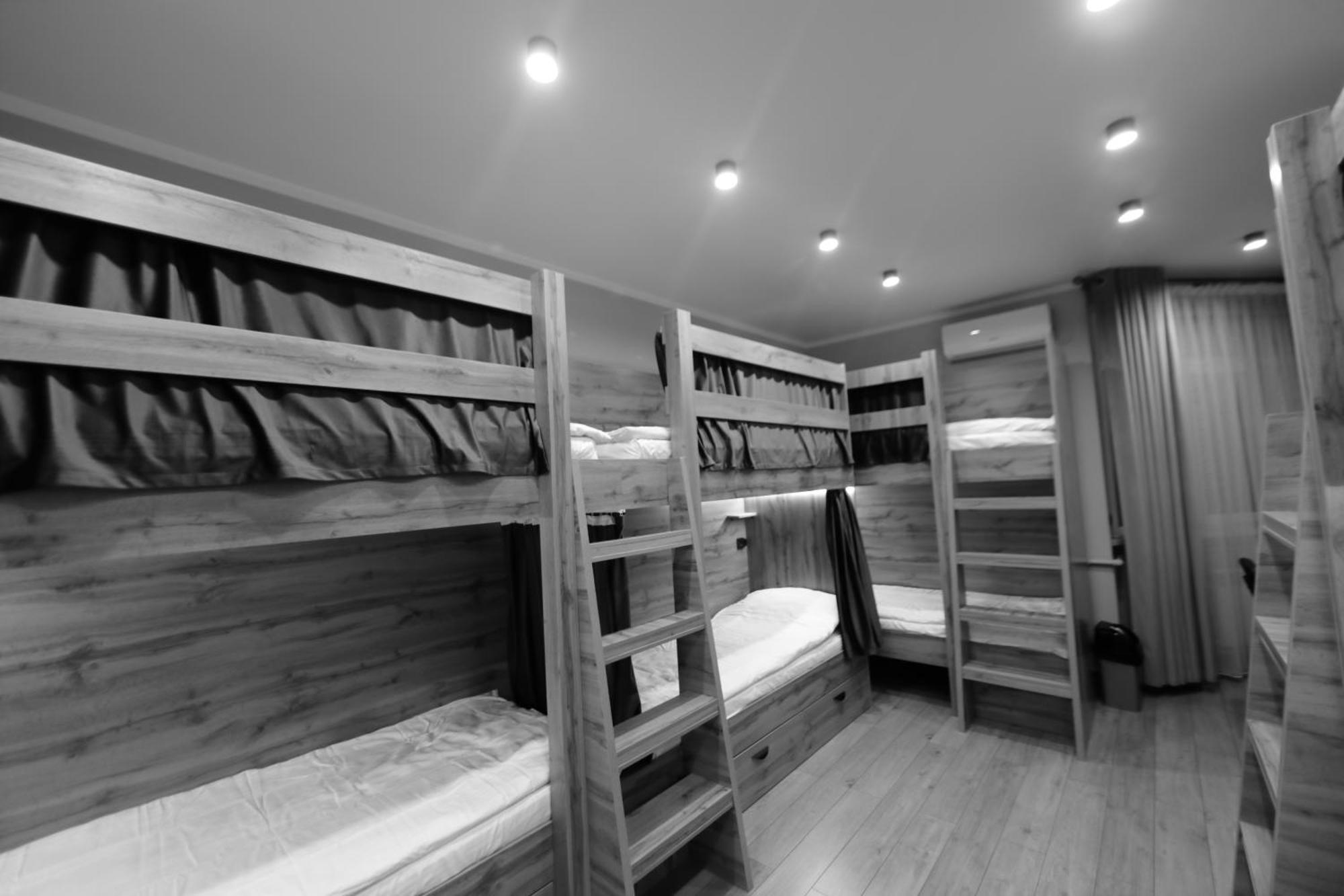 Cozy Hostel Bishkek Bagian luar foto