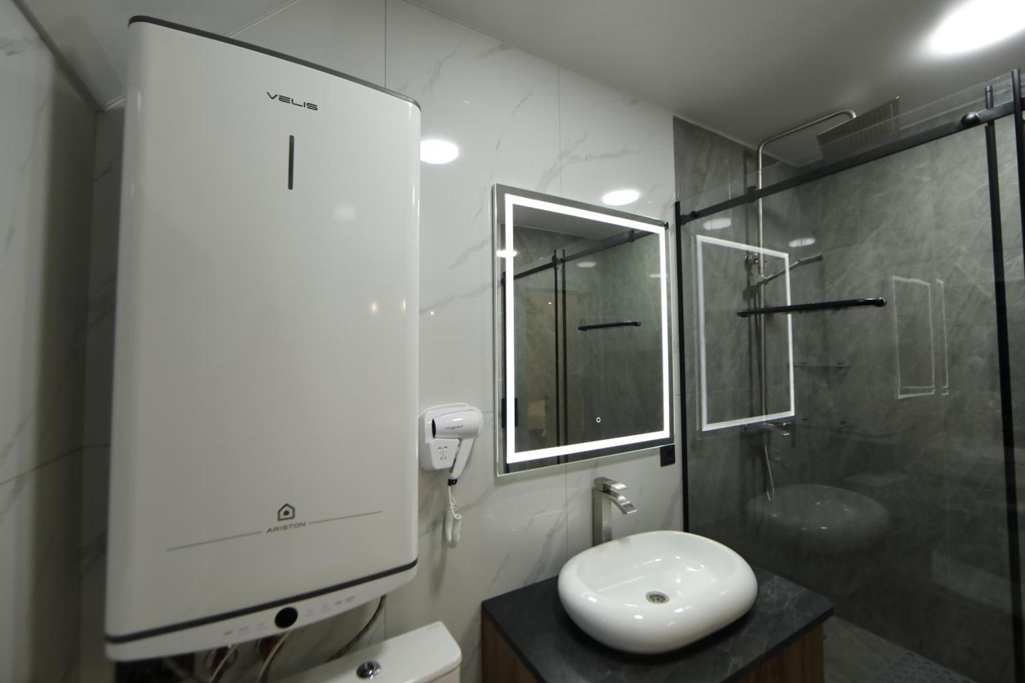 Cozy Hostel Bishkek Bagian luar foto