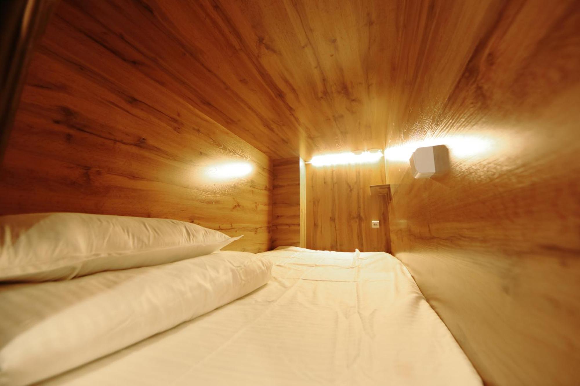 Cozy Hostel Bishkek Bagian luar foto