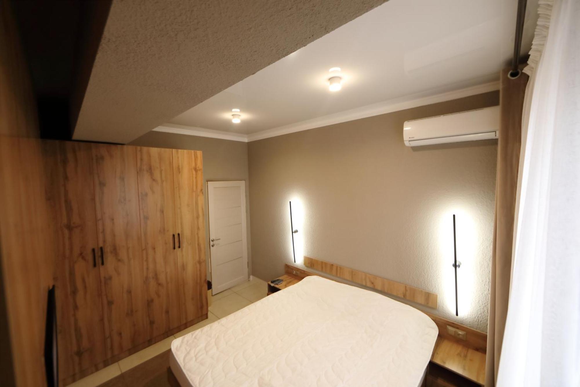 Cozy Hostel Bishkek Bagian luar foto